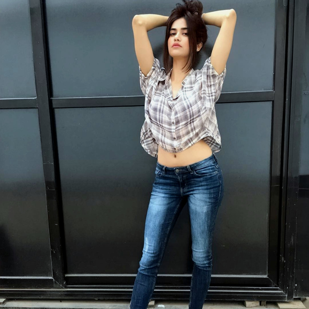 Aaditi pohankar hot glamour pics S1 34