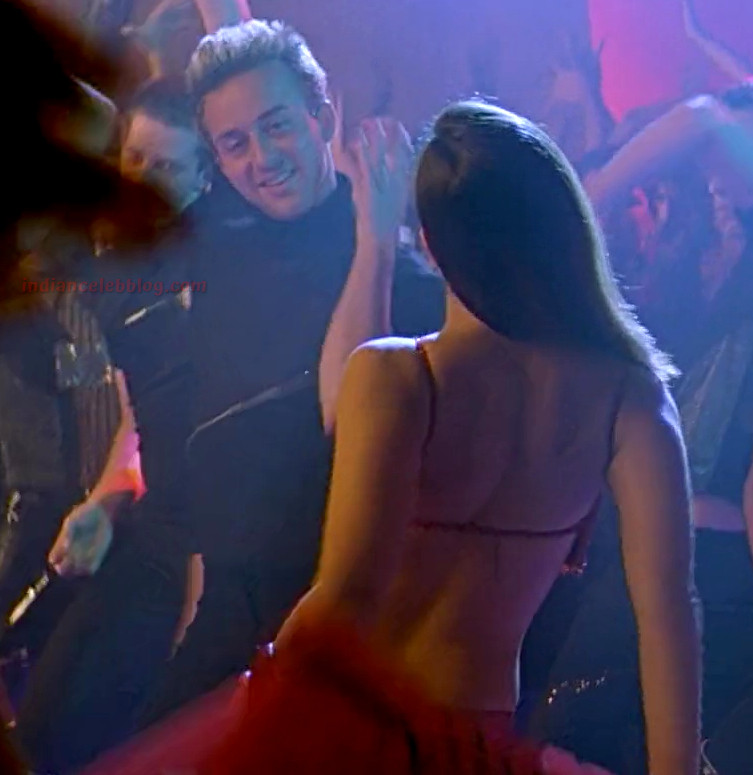 Kareena kapoor K3G bollywood song hd screencaps 22 backless dress   indiancelebblog